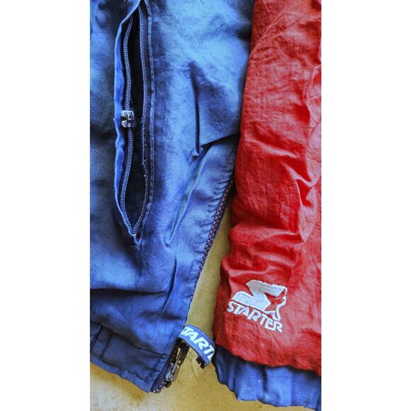 New England Patriots 90s STARTER puffer Pullover jacket yth L blue NFL Pro vtg - Picture 7 of 12